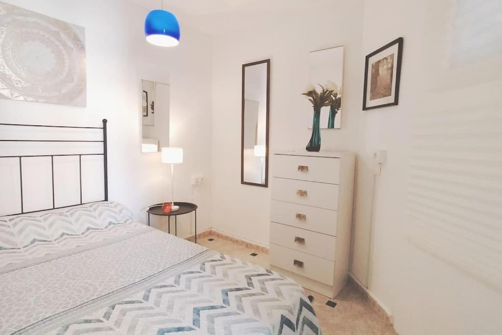 Bonito Apartamento De Dos Dormitorios En El Centro Y Calle San Miguel Torremolinos Exteriör bild