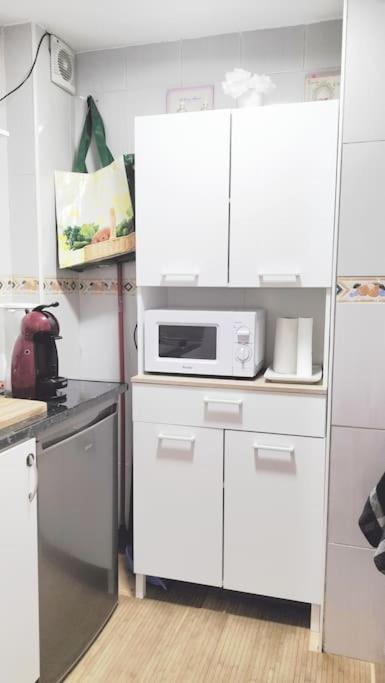 Bonito Apartamento De Dos Dormitorios En El Centro Y Calle San Miguel Torremolinos Exteriör bild